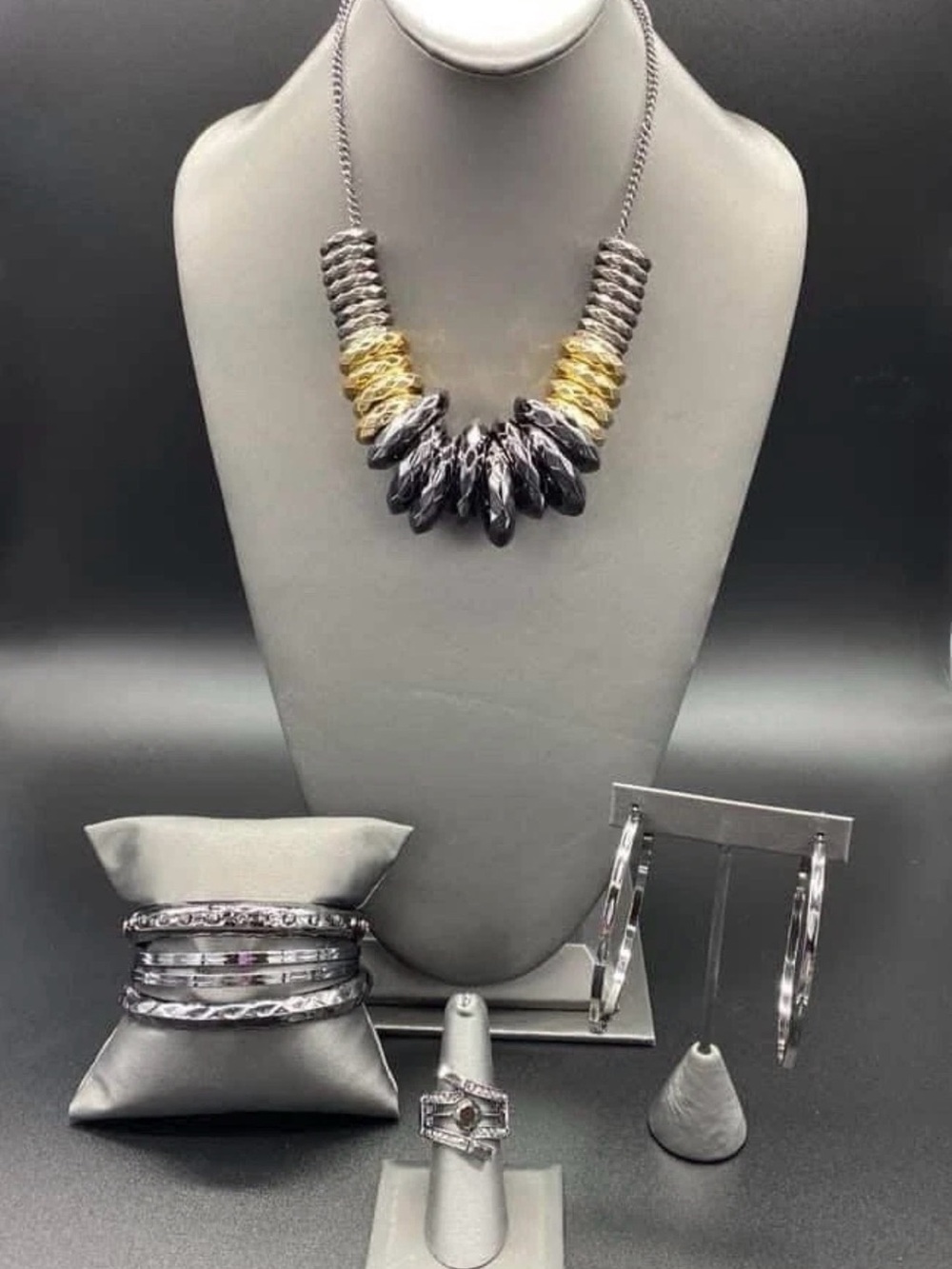 paparazzi Two-Tone Metallic Necklace in Gold & Silver 0720